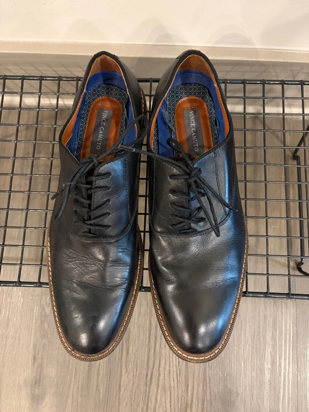Vince Camuto smooth black